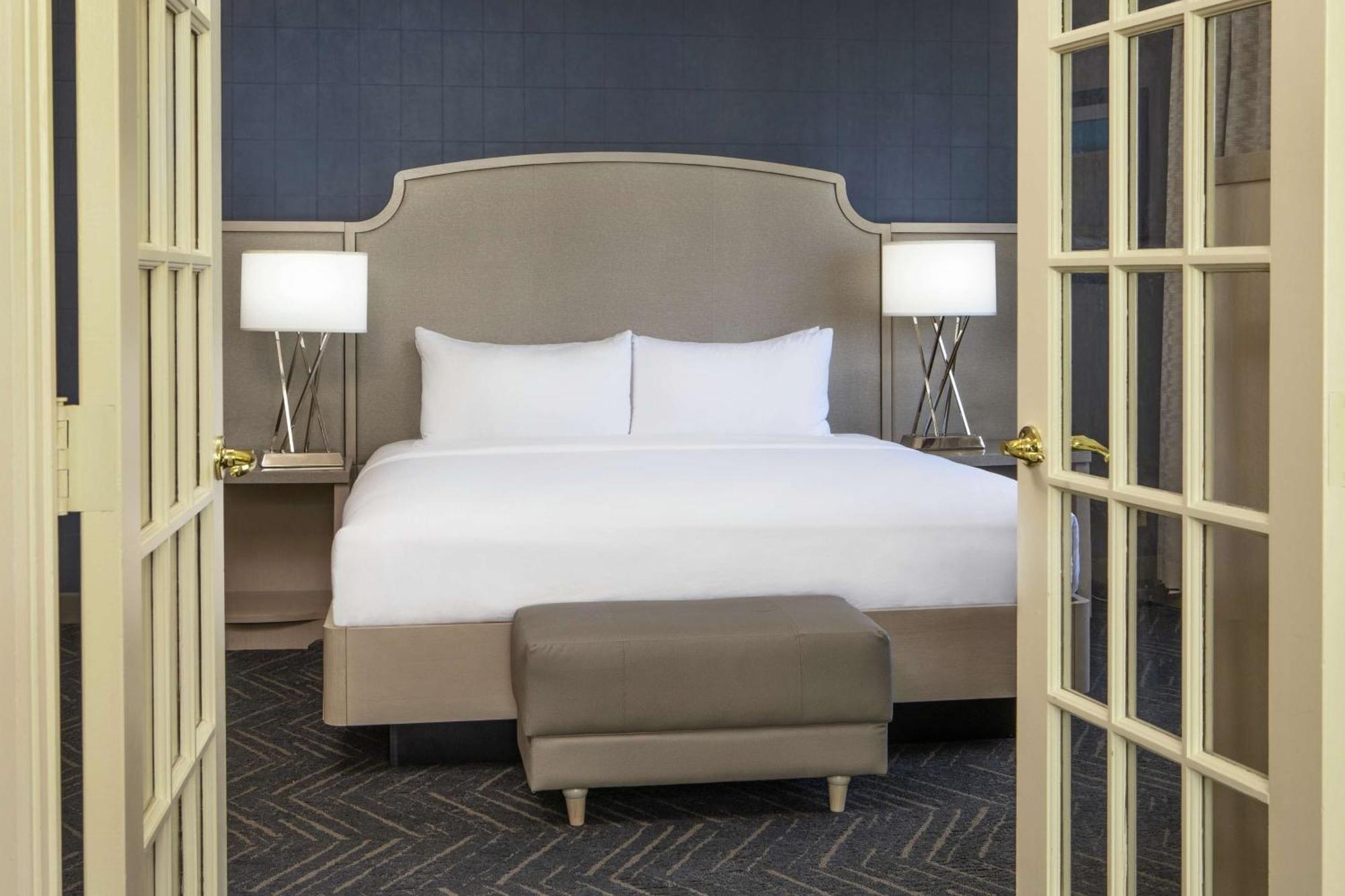 Doubletree By Hilton Hotel Nashville Downtown Exterior foto